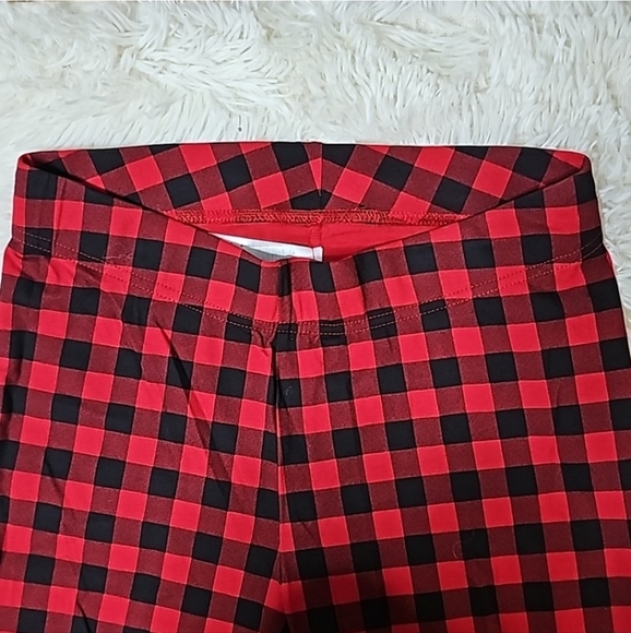 Old Navy Buffalo Plaid Leggings - Picture 2 of 3
